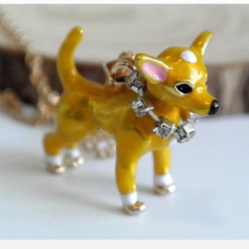 CAPTIVATING DESIGNER GOLD CHIHUAHUA NECKLACE!